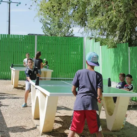 Campsite Mobil Spacieux Avec Terrasse, Ideal Pour 8 Personnes - Api-1-52-1568 *