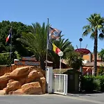 Mobil Spacieux Avec Terrasse, Idéal Pour 8 Personnes - Api-1-52-1568 *